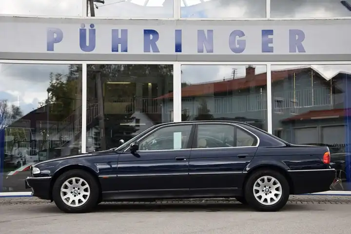 Vehicle title image