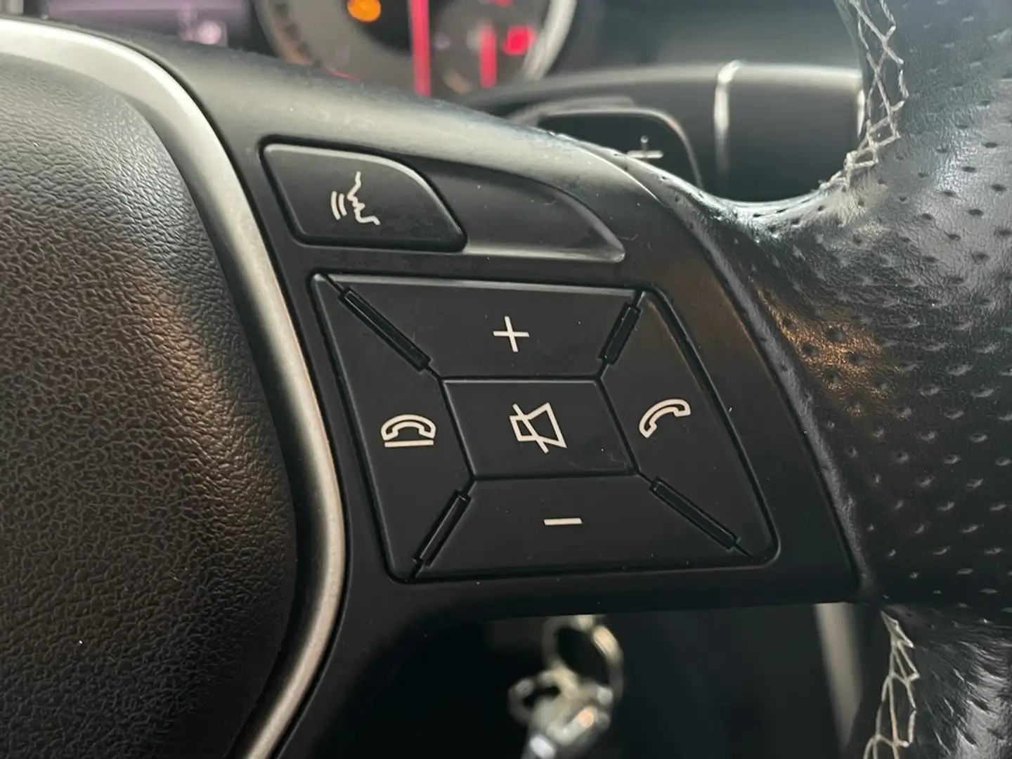 Vehicle image, number 9