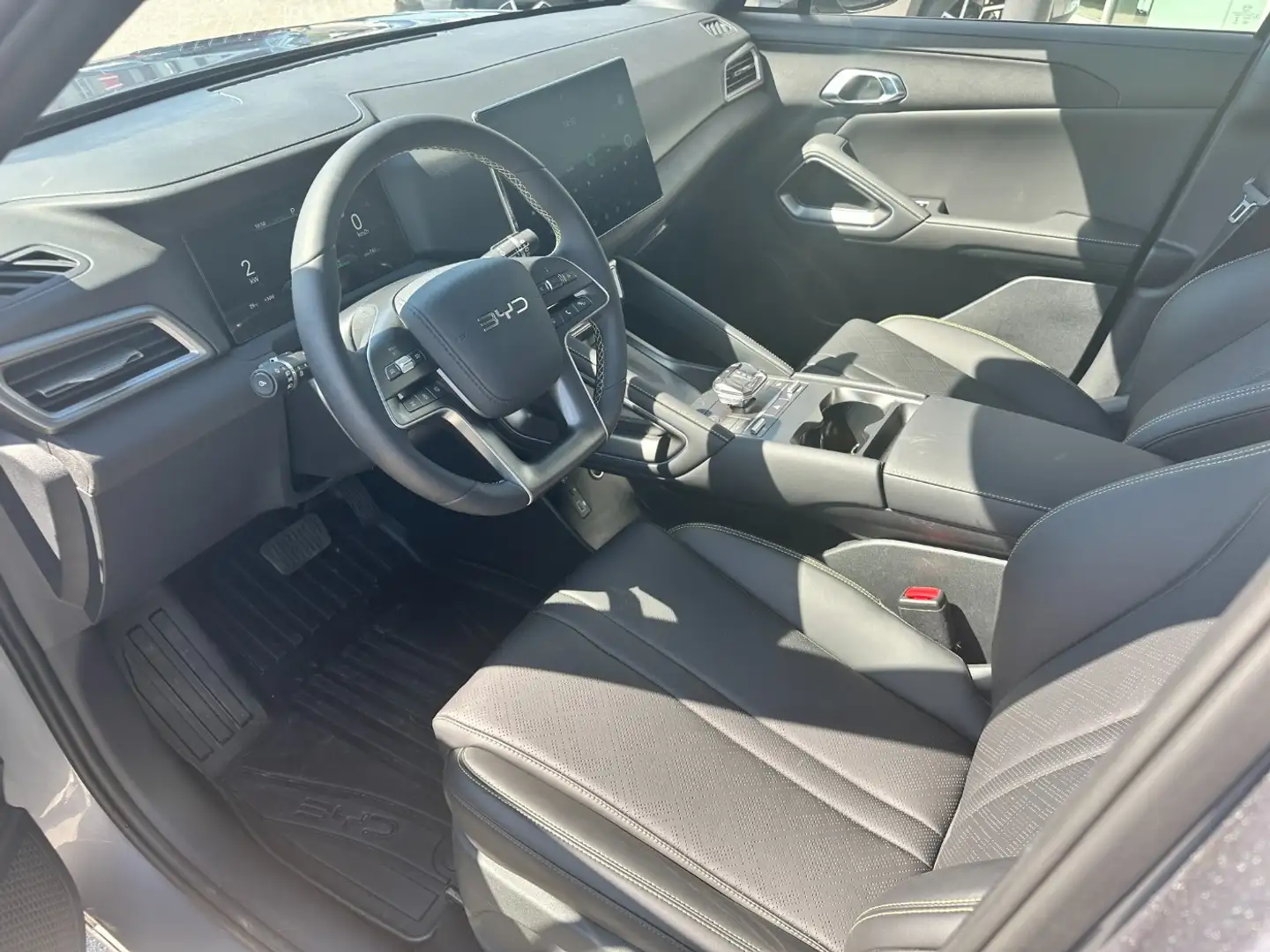 Vehicle image, number 8