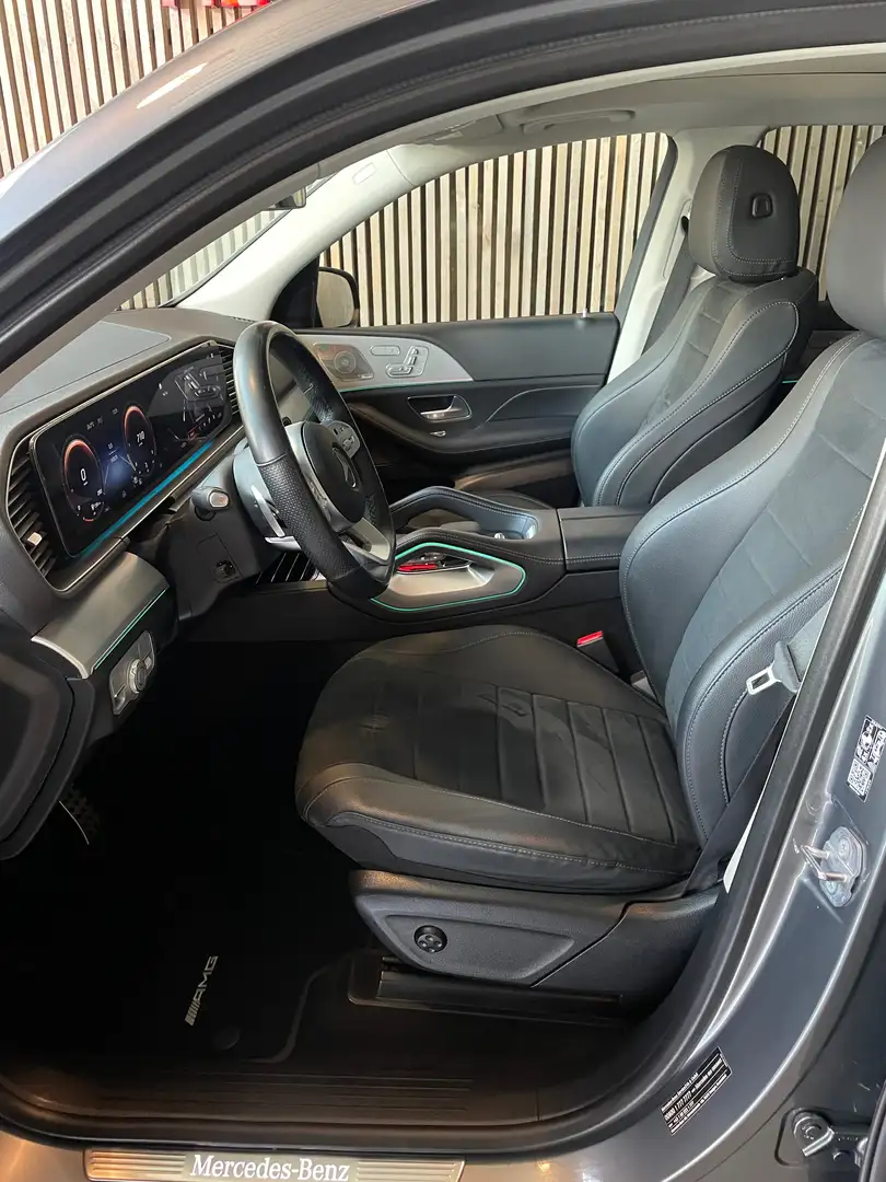 Vehicle image, number 9
