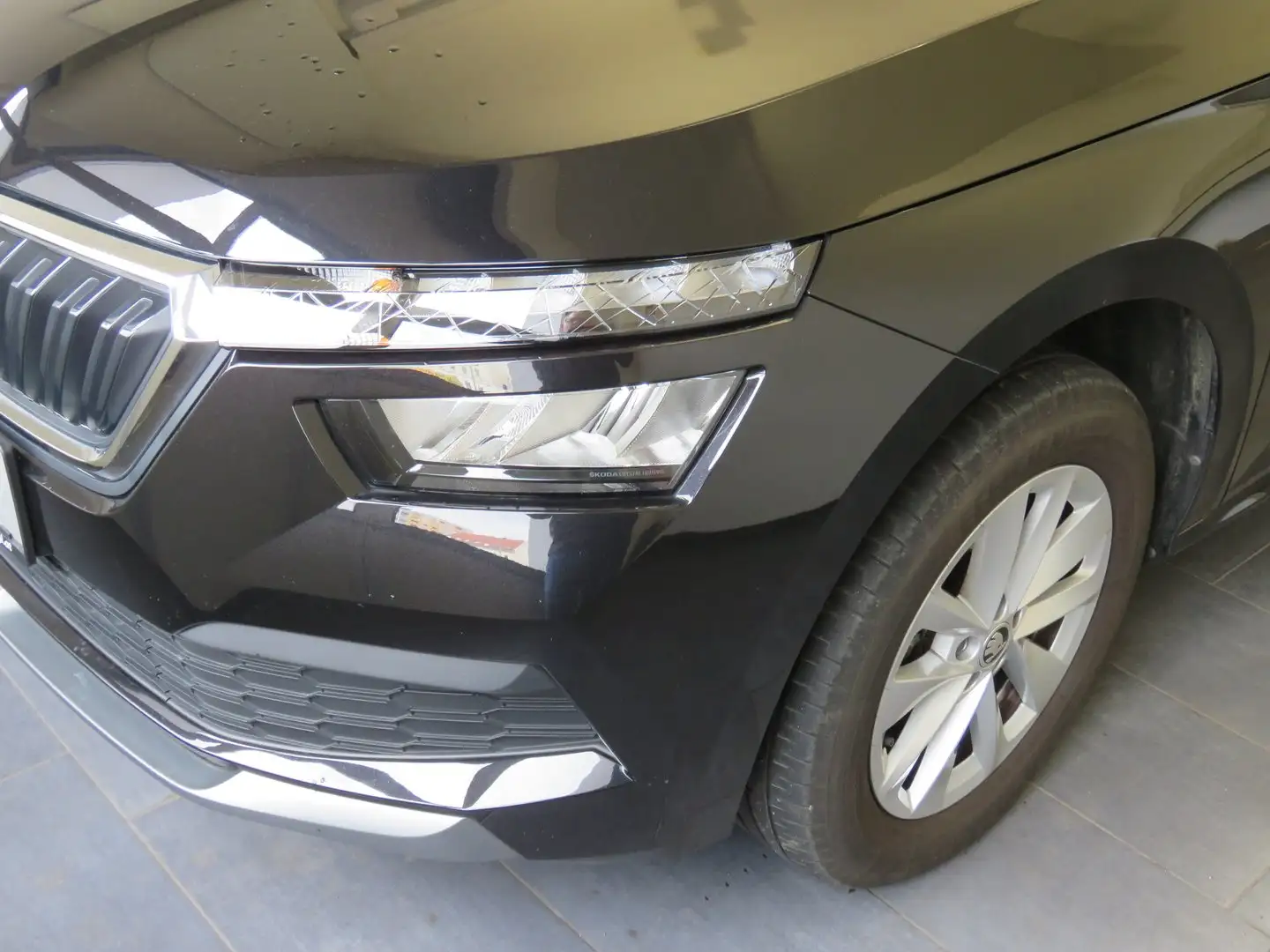 Vehicle image, number 2