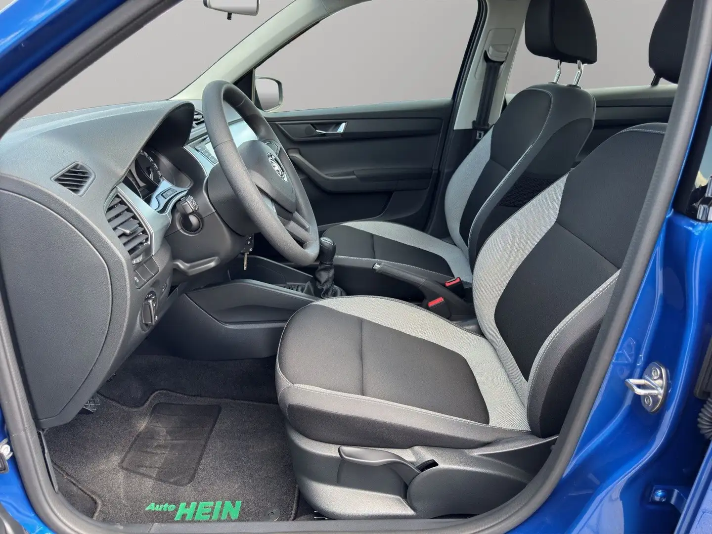 Vehicle image, number 9