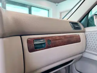 Vehicle image thumbnail, number 16