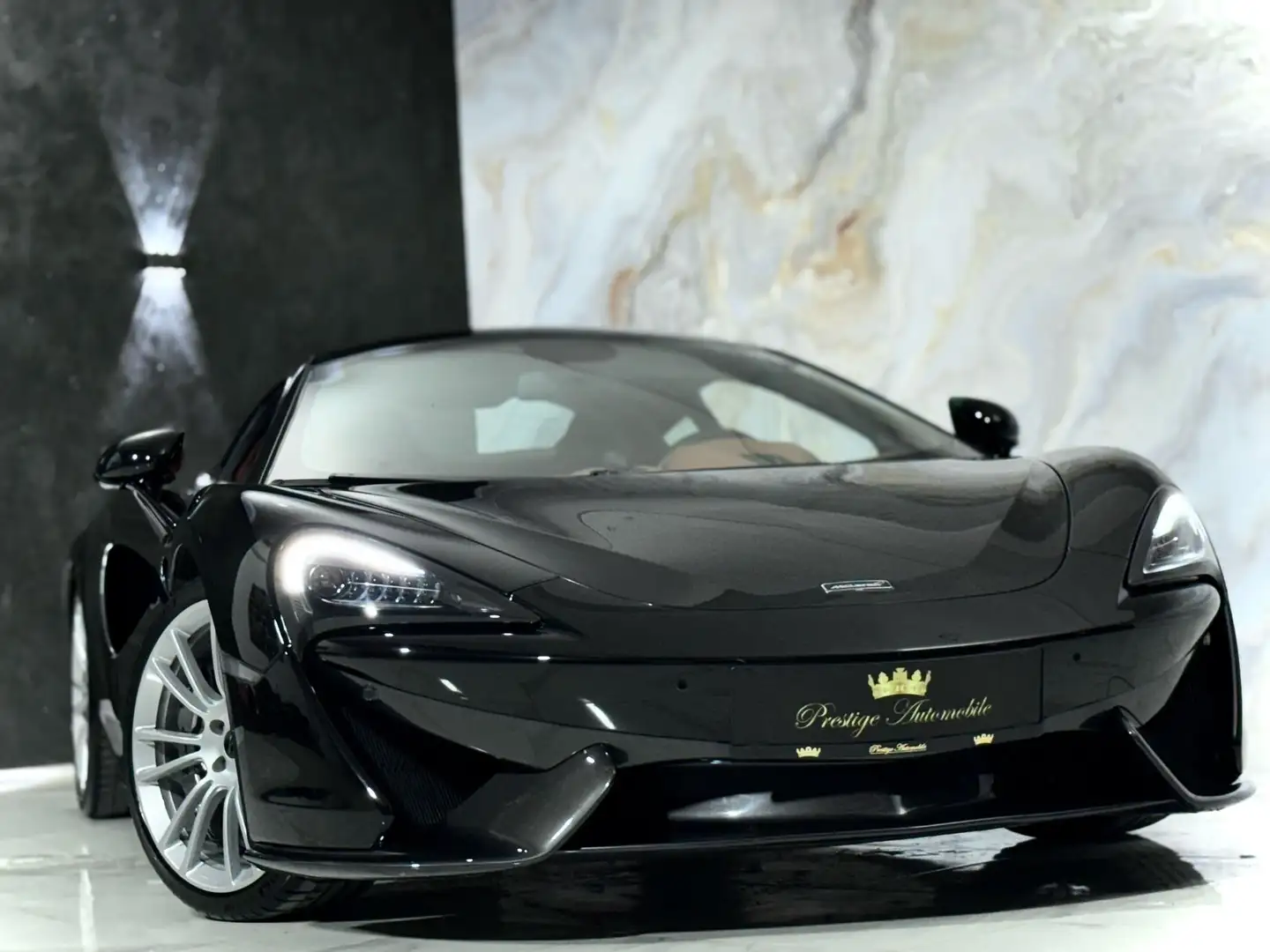 Vehicle image, number 9