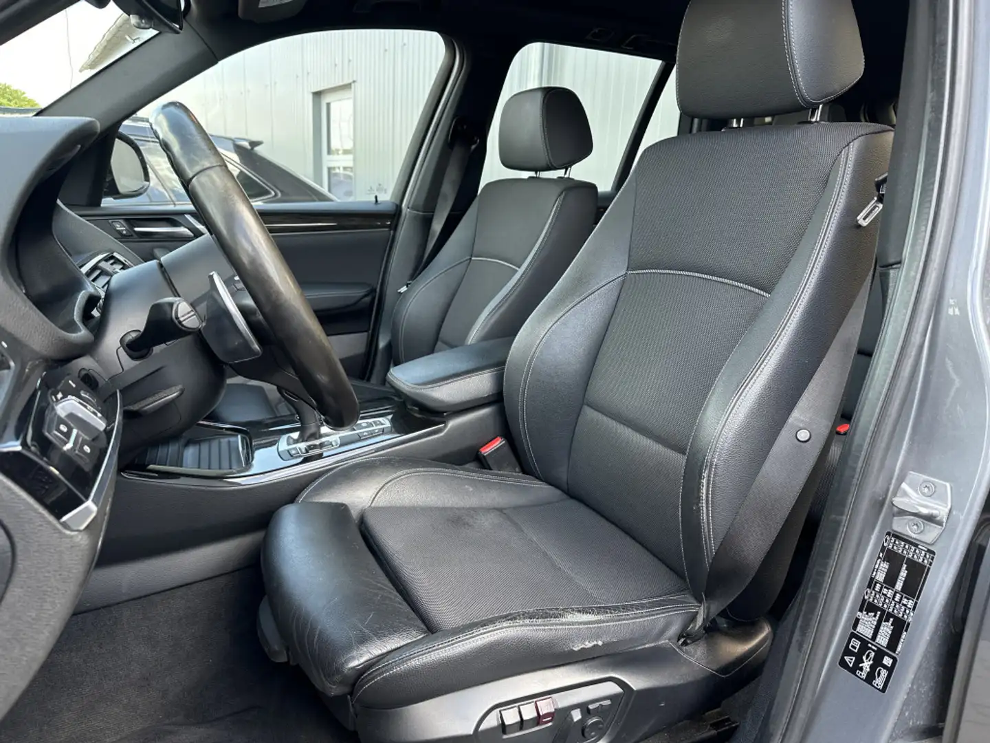 Vehicle image, number 9