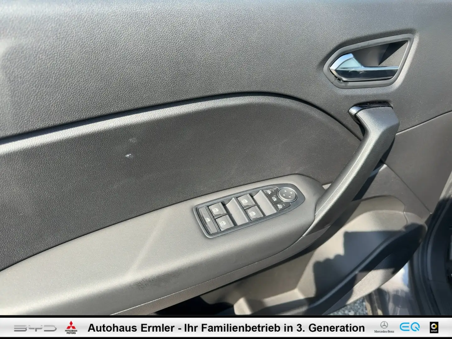 Vehicle image, number 15