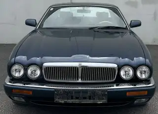 Vehicle image thumbnail, number 3