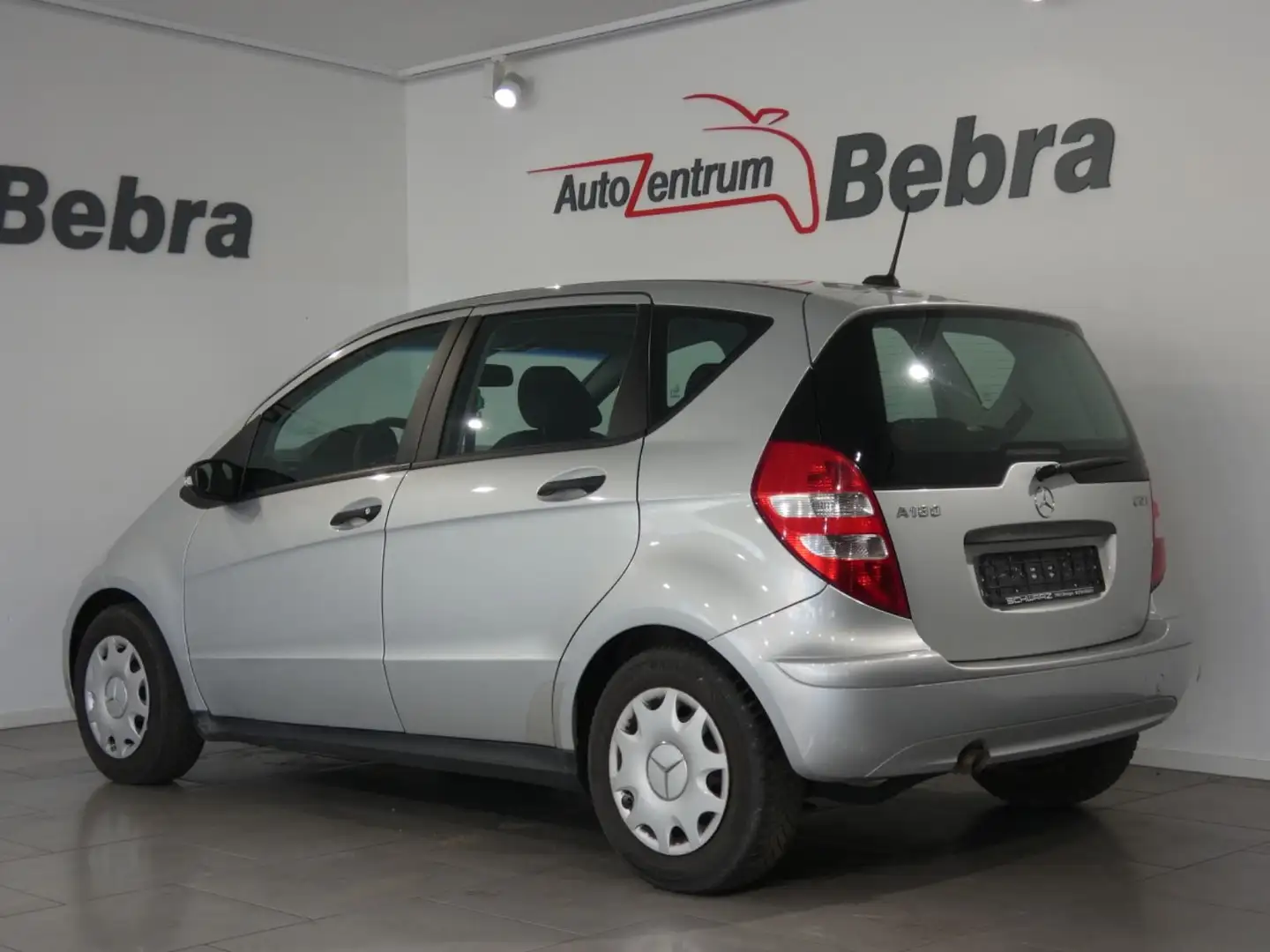 Vehicle image, number 8