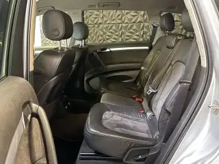 Vehicle image thumbnail, number 5