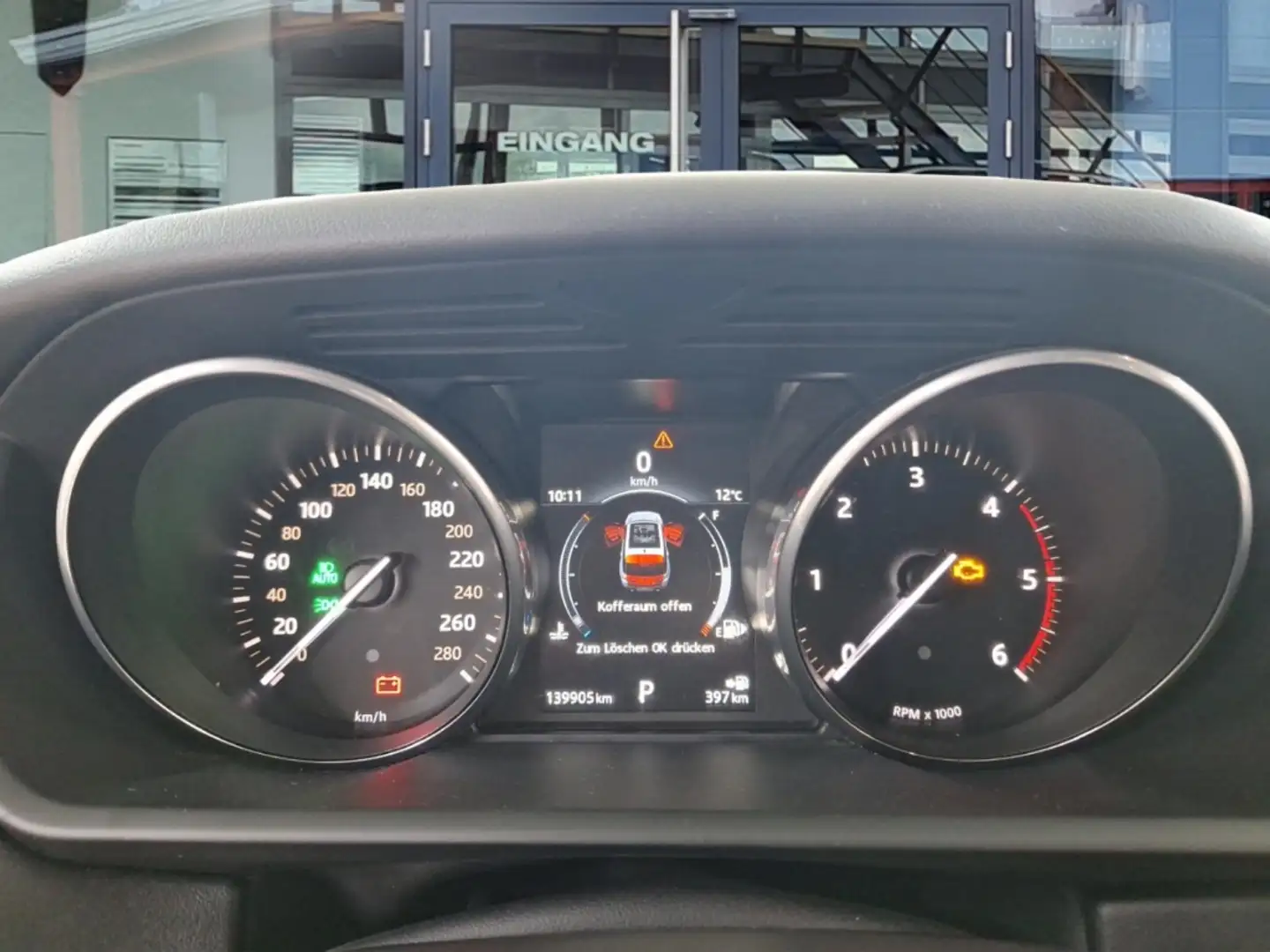Vehicle image, number 10