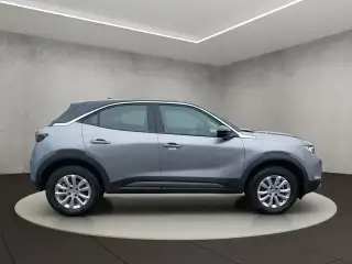 Vehicle image thumbnail, number 6