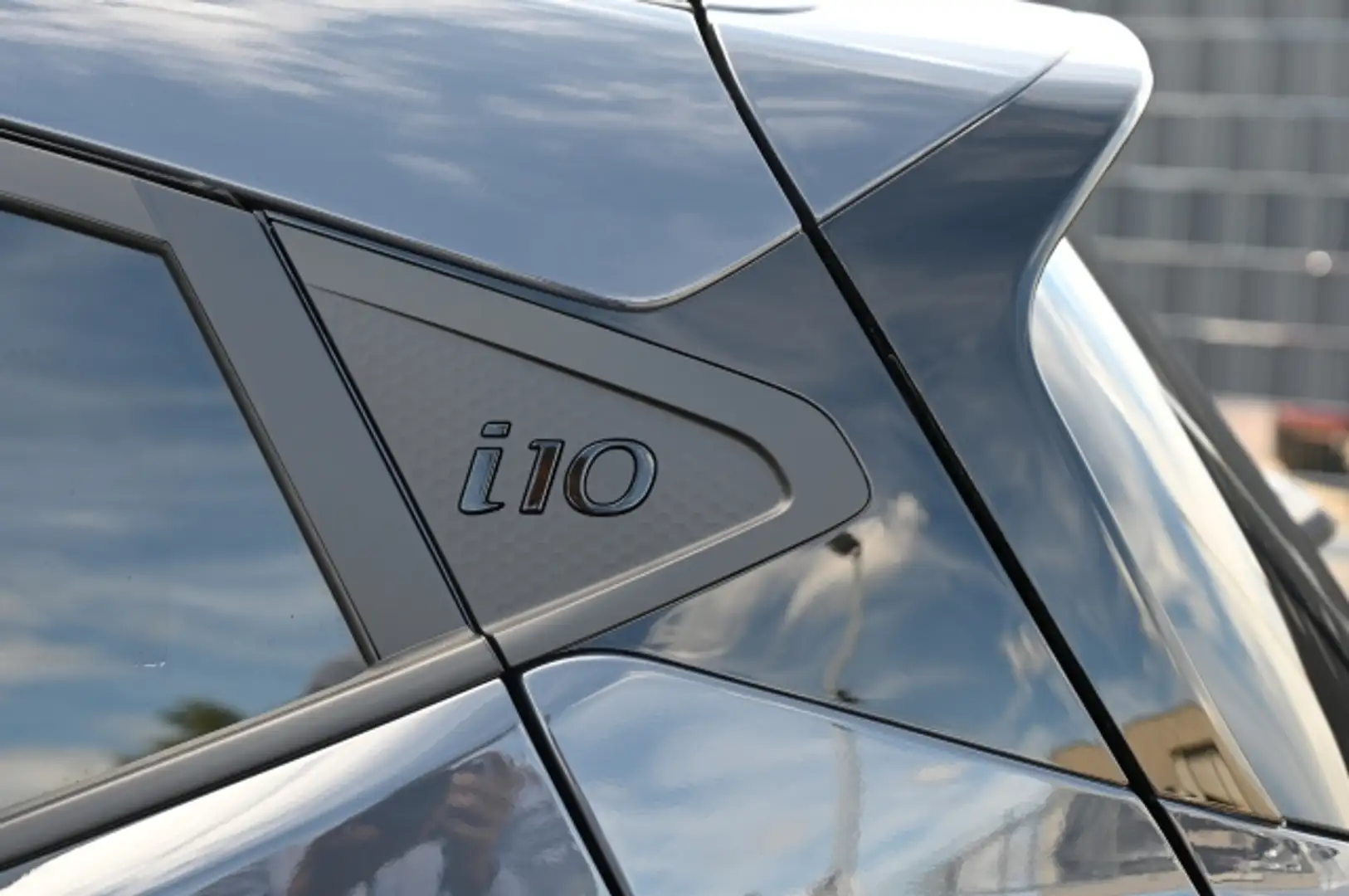 Vehicle image, number 6