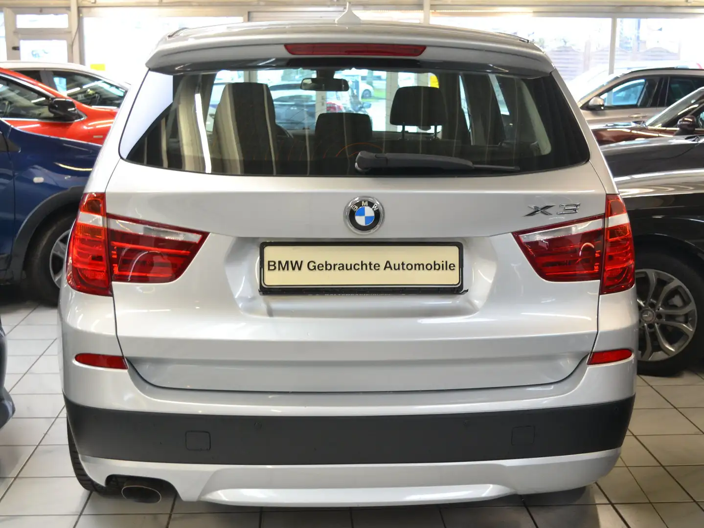 Vehicle image, number 4