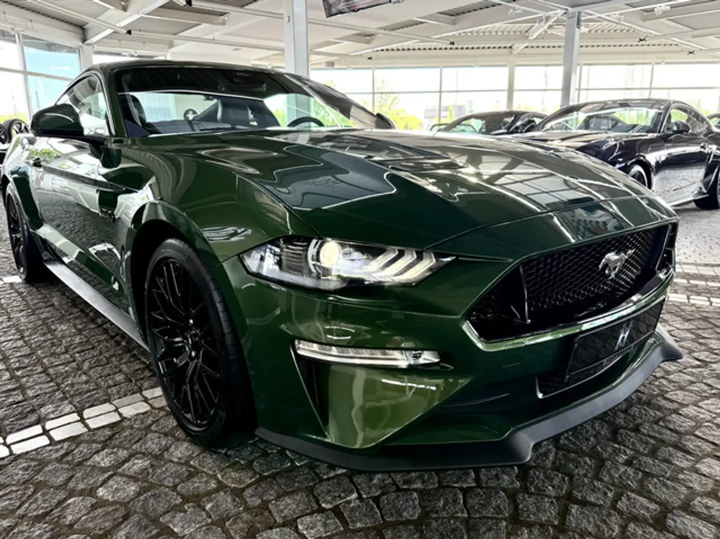 Vehicle image, number 3
