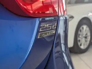 Vehicle image thumbnail, number 5