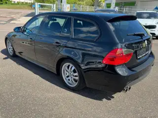 Vehicle image thumbnail, number 4