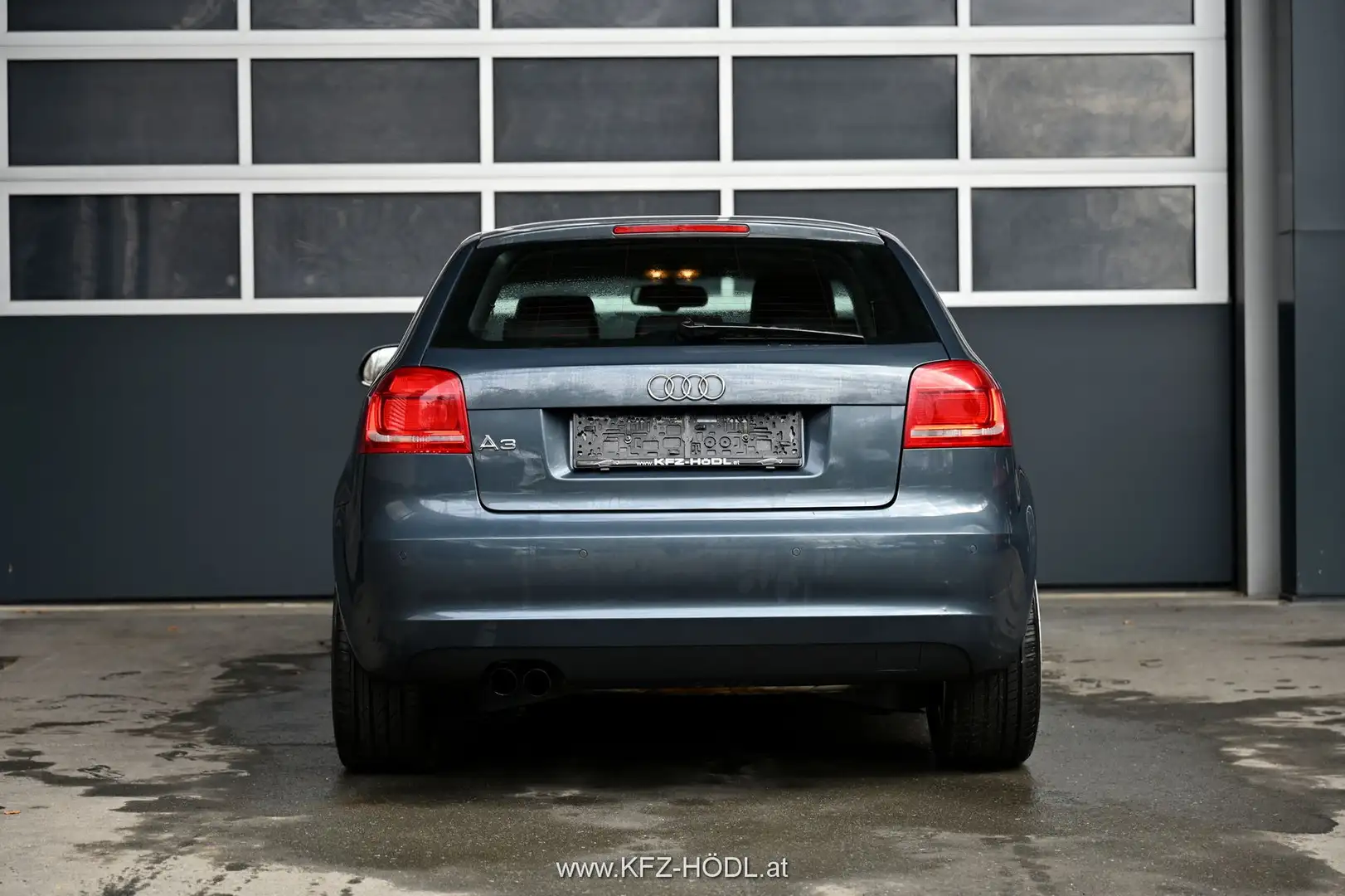 Vehicle image, number 4