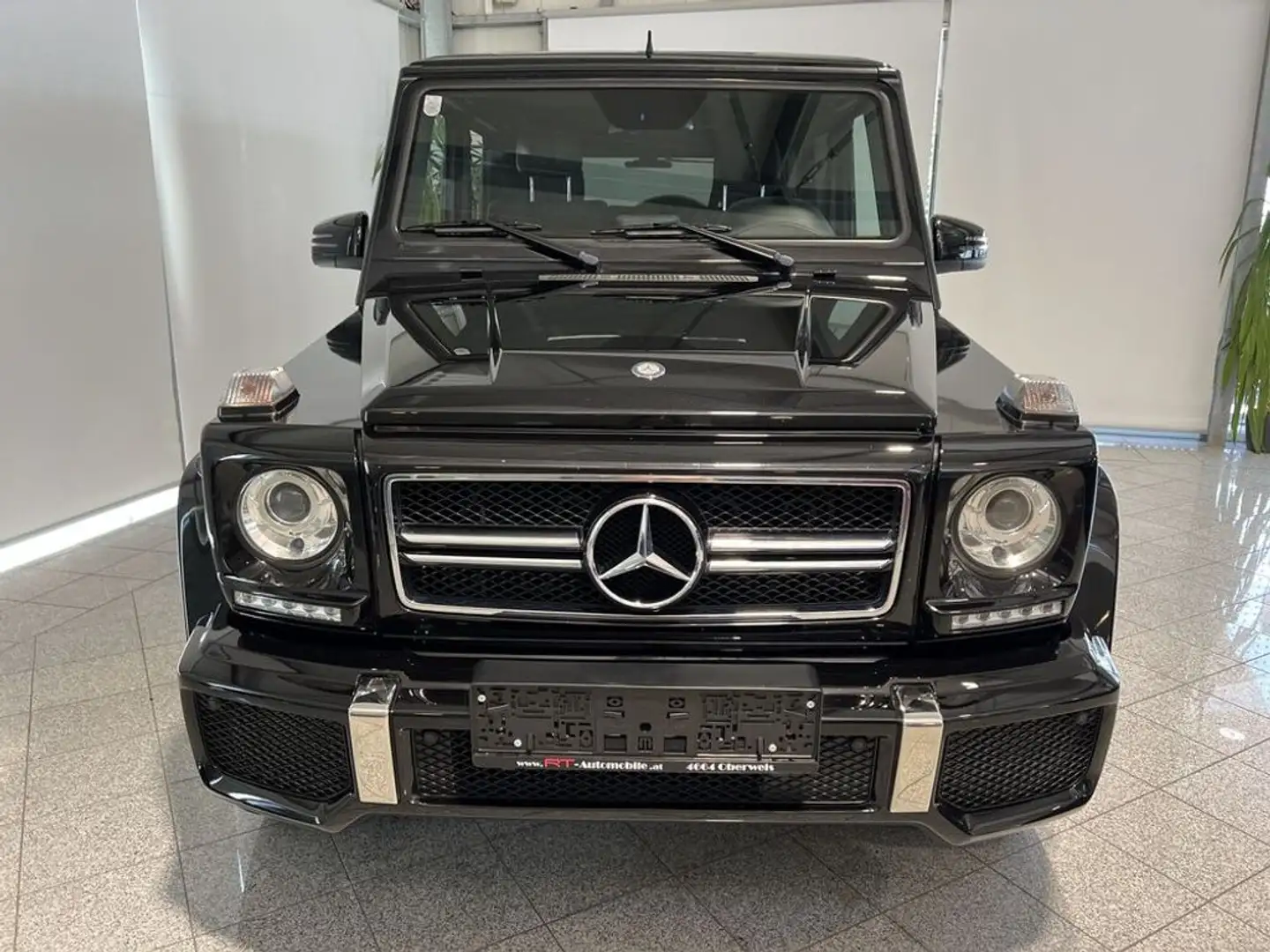 Vehicle image, number 2