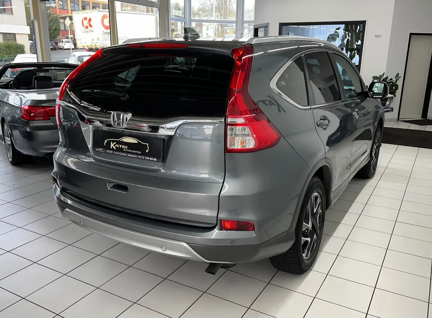Vehicle image, number 5