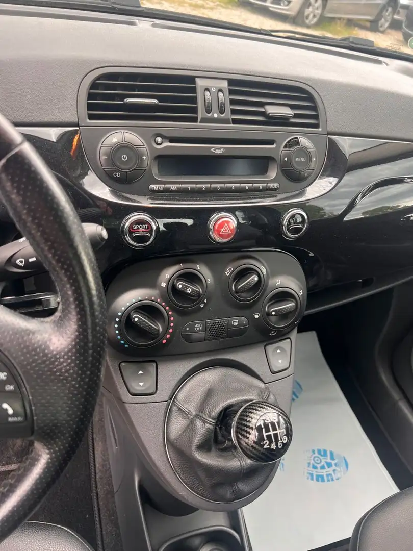 Vehicle image, number 12