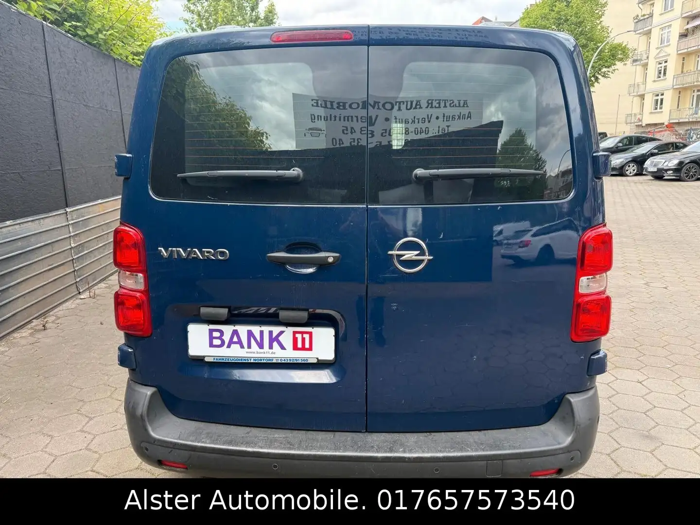 Vehicle image, number 6