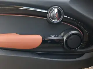 Vehicle image thumbnail, number 14