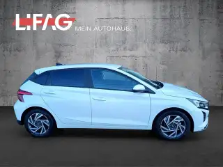 Vehicle image thumbnail, number 2