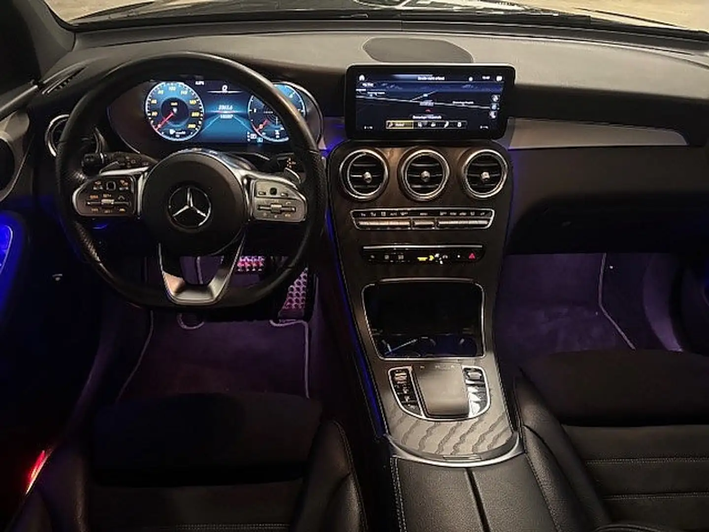 Vehicle image, number 8