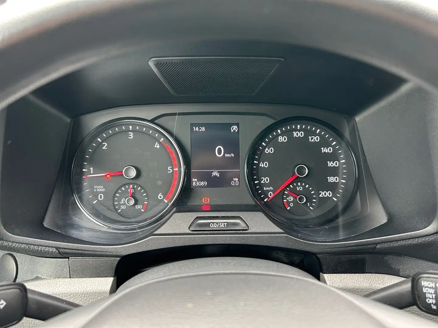 Vehicle image, number 6