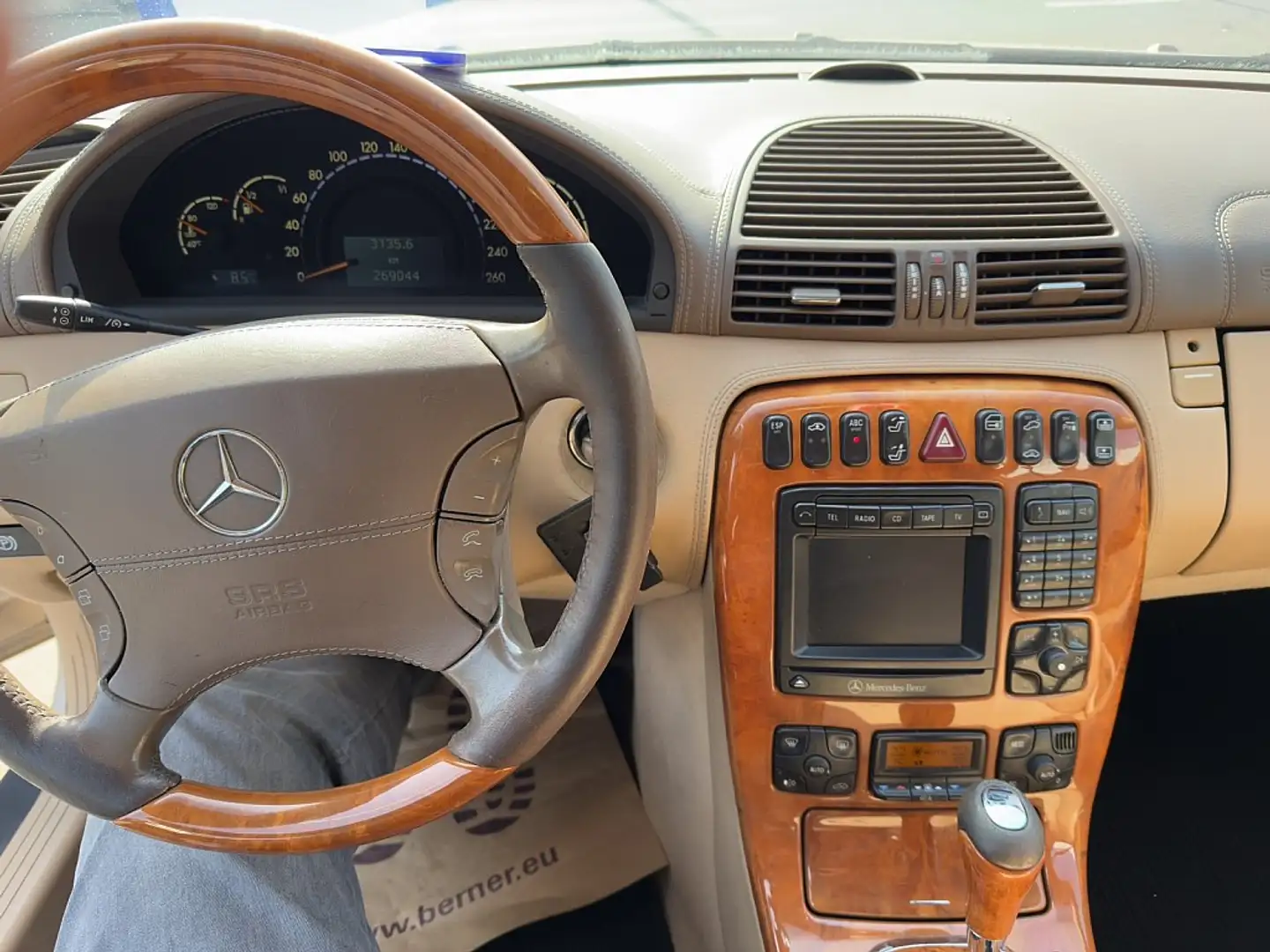 Vehicle image, number 7