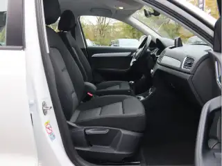 Vehicle image thumbnail, number 7