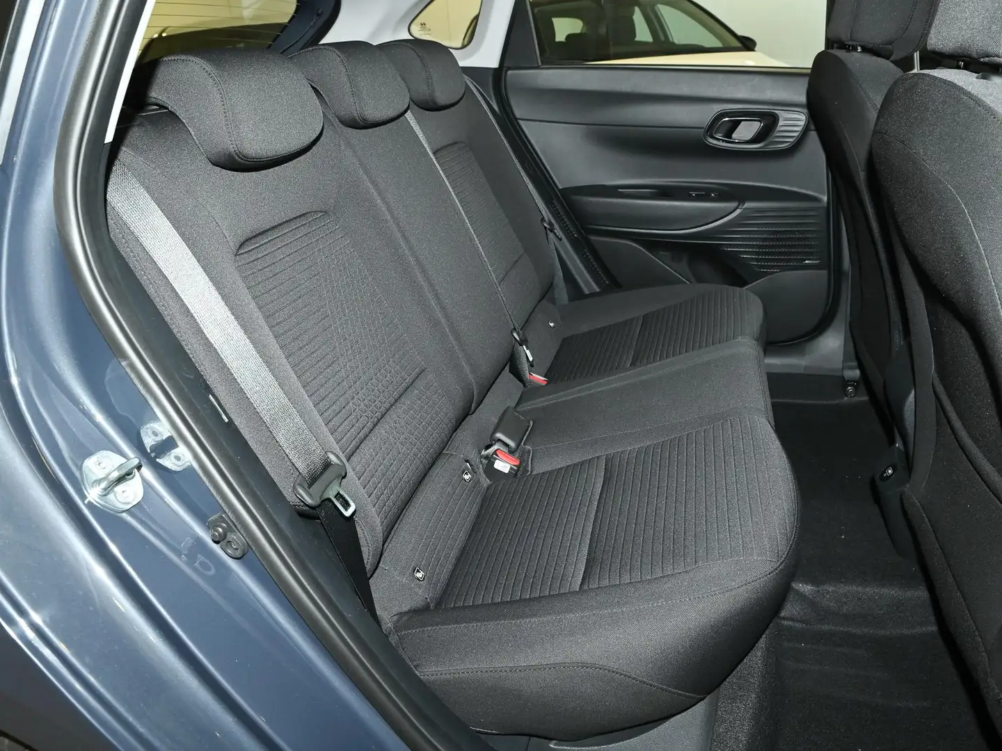 Vehicle image, number 7