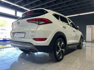Vehicle image thumbnail, number 5