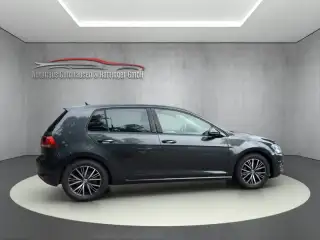Vehicle image thumbnail, number 7