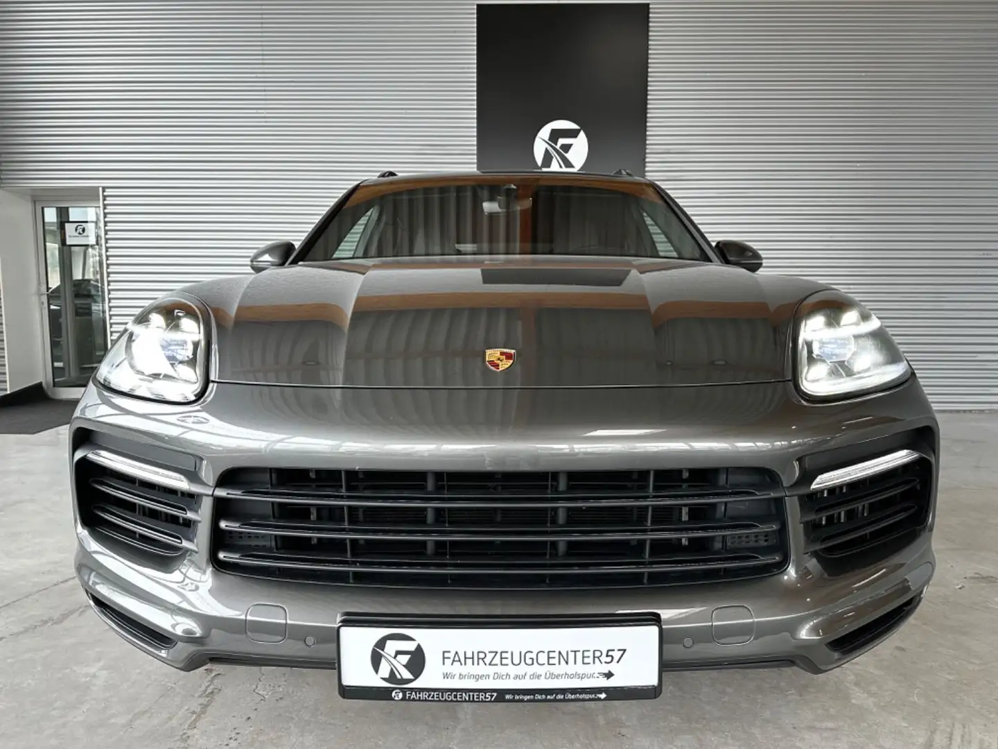 Vehicle image, number 3