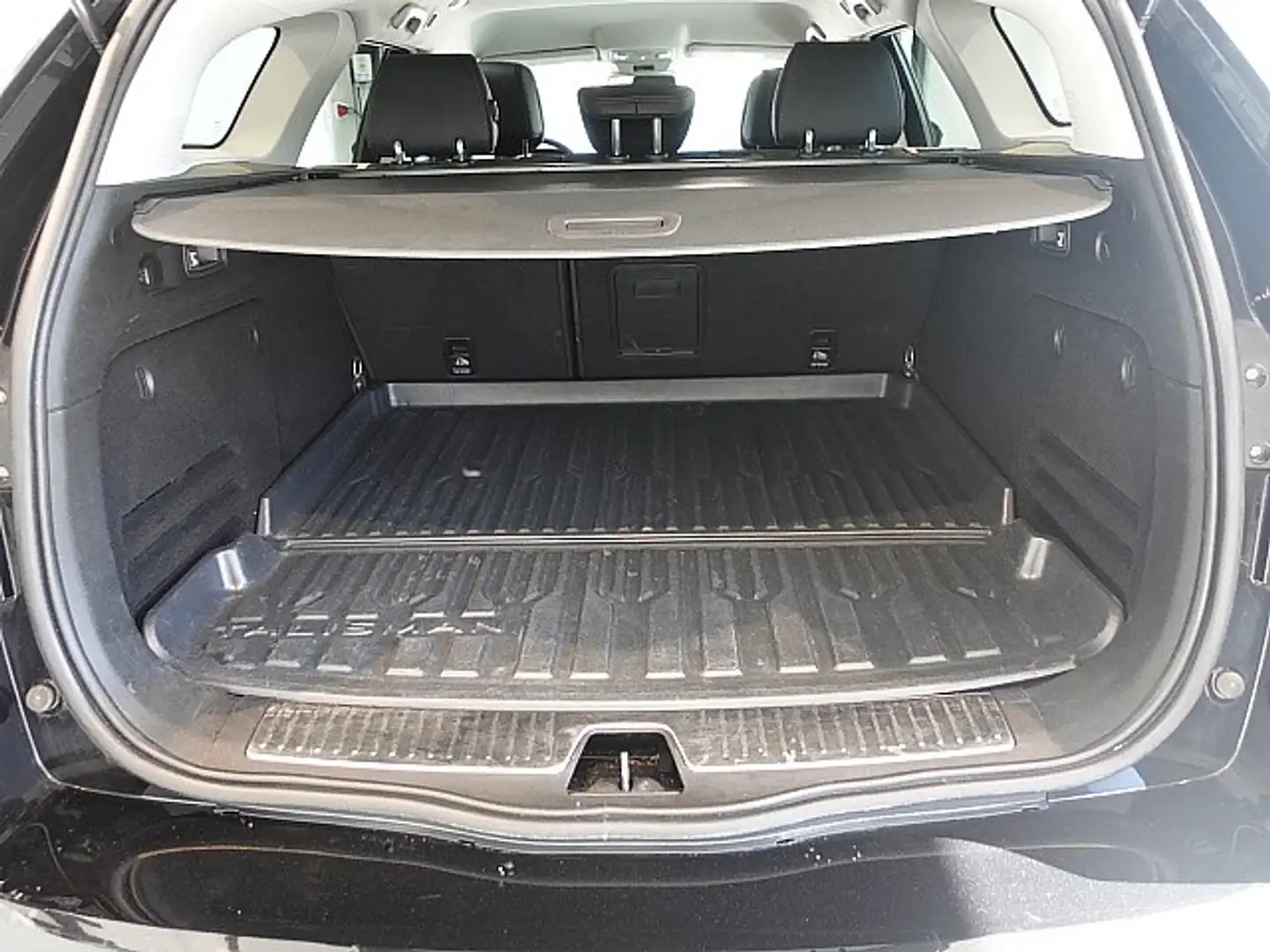 Vehicle image, number 5