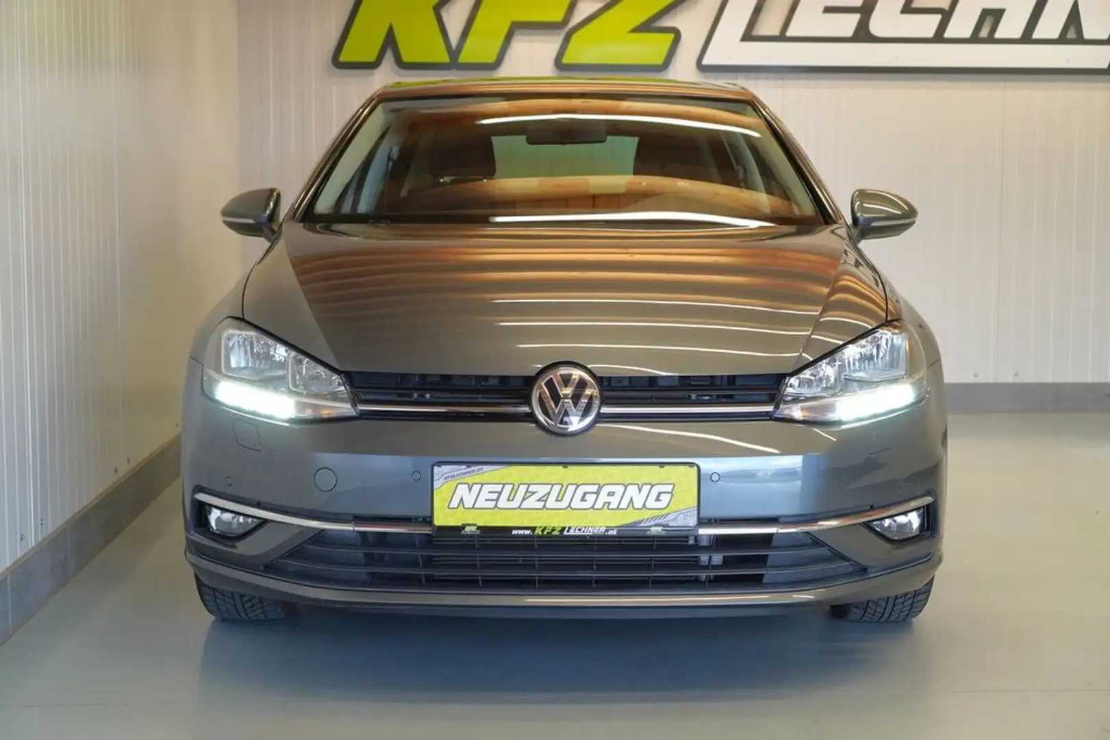 Vehicle image, number 9