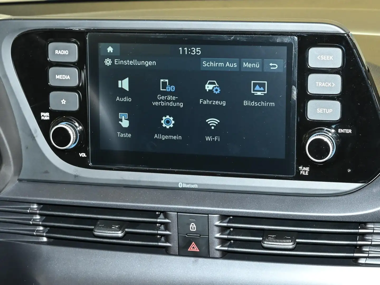 Vehicle image, number 5