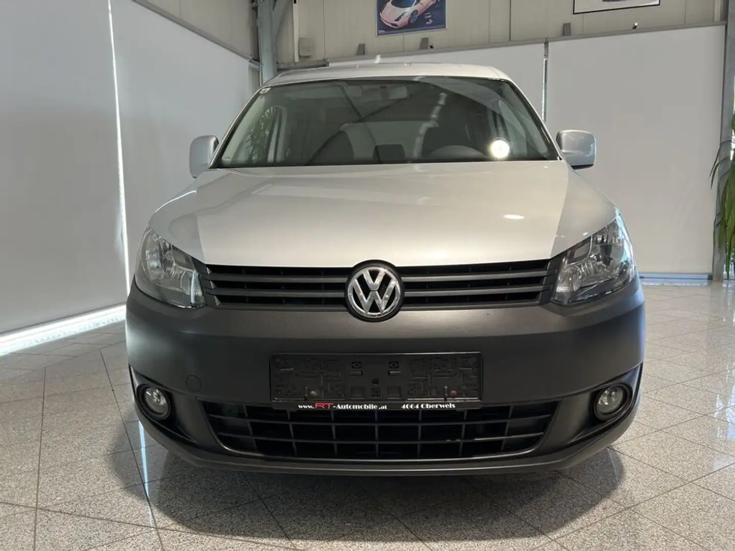 Vehicle image, number 2