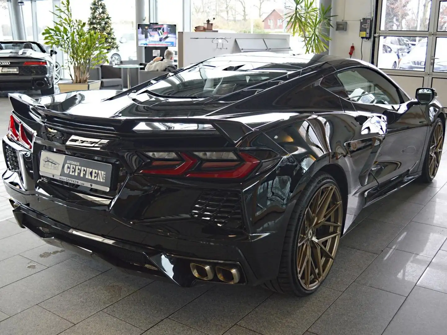 Vehicle image, number 8