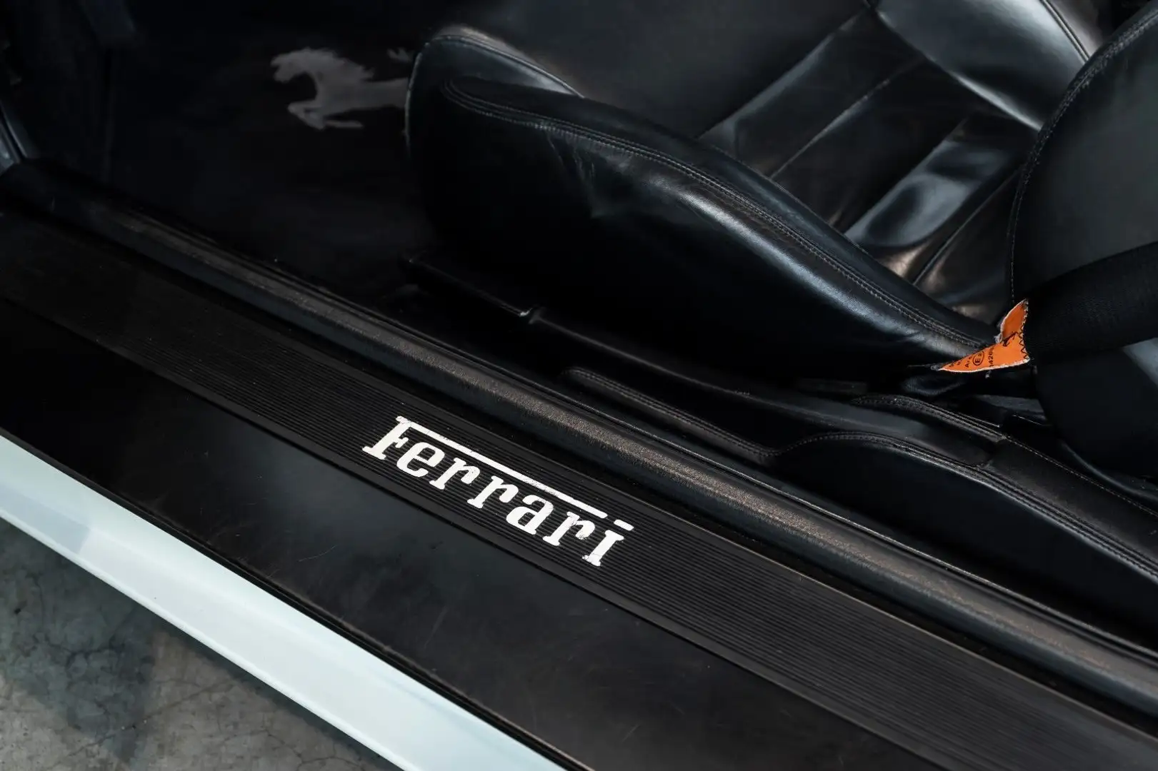 Vehicle image, number 17
