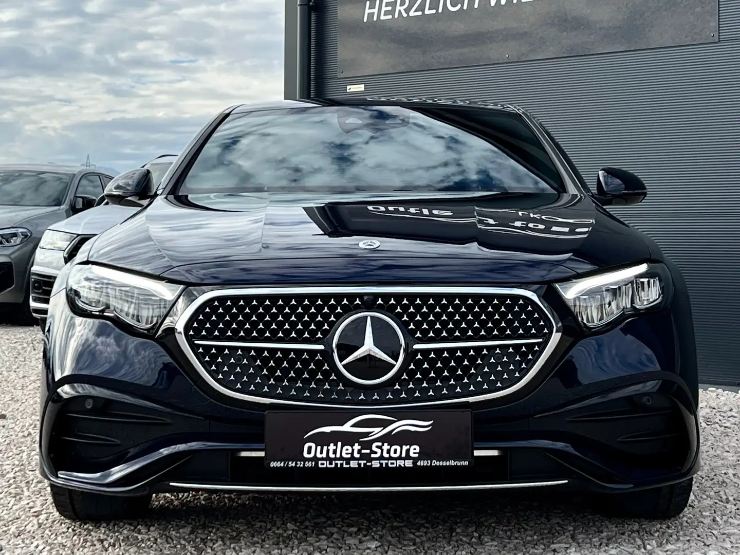 Vehicle image, number 2