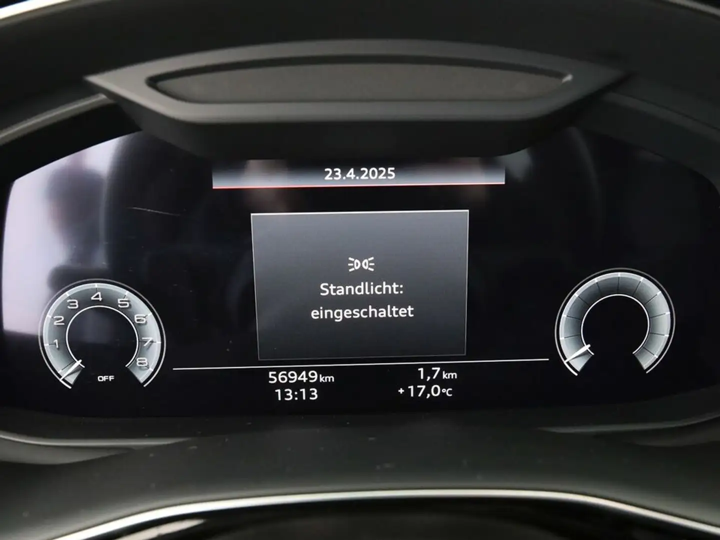 Vehicle image, number 16