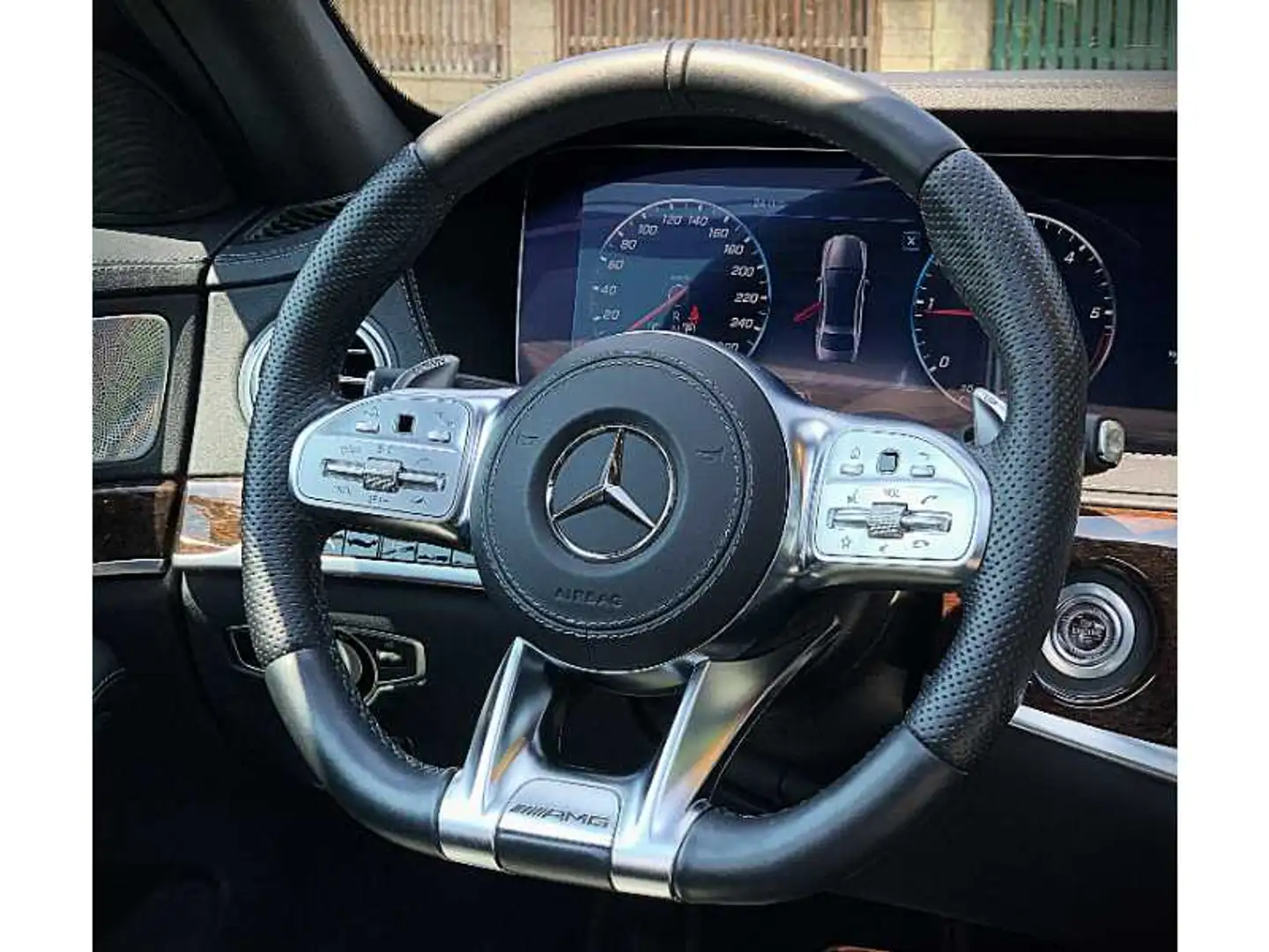 Vehicle image, number 9