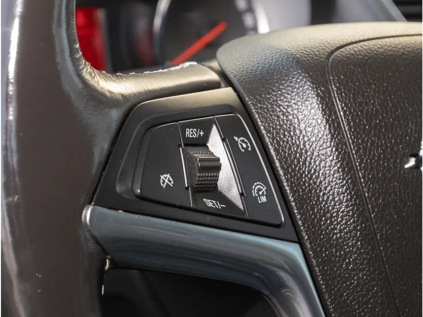 Vehicle image, number 7