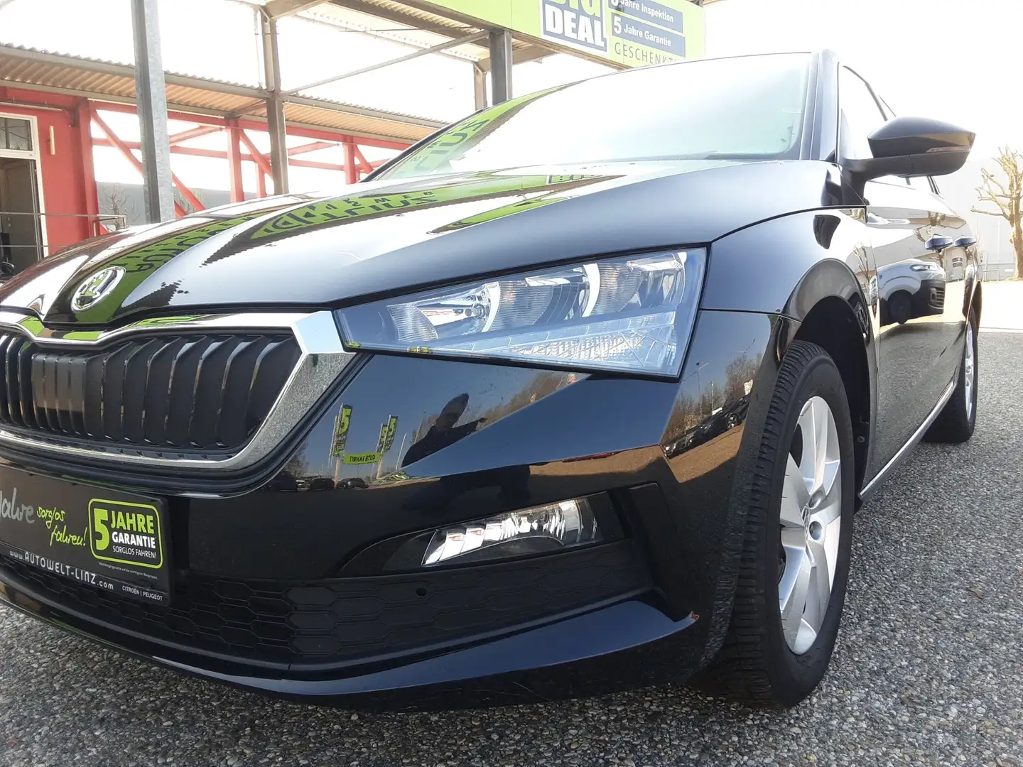 Vehicle image, number 4