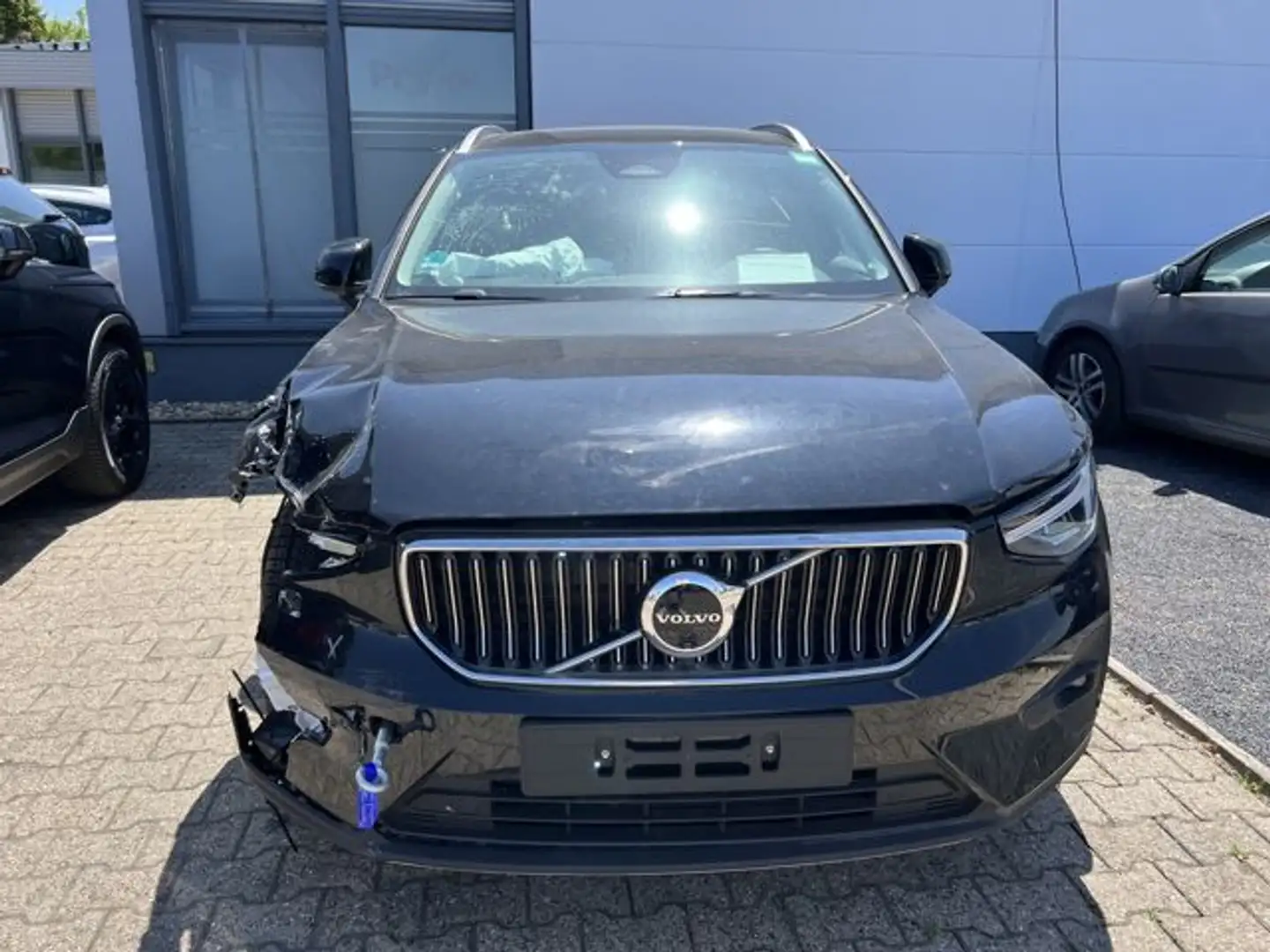 Vehicle image, number 3