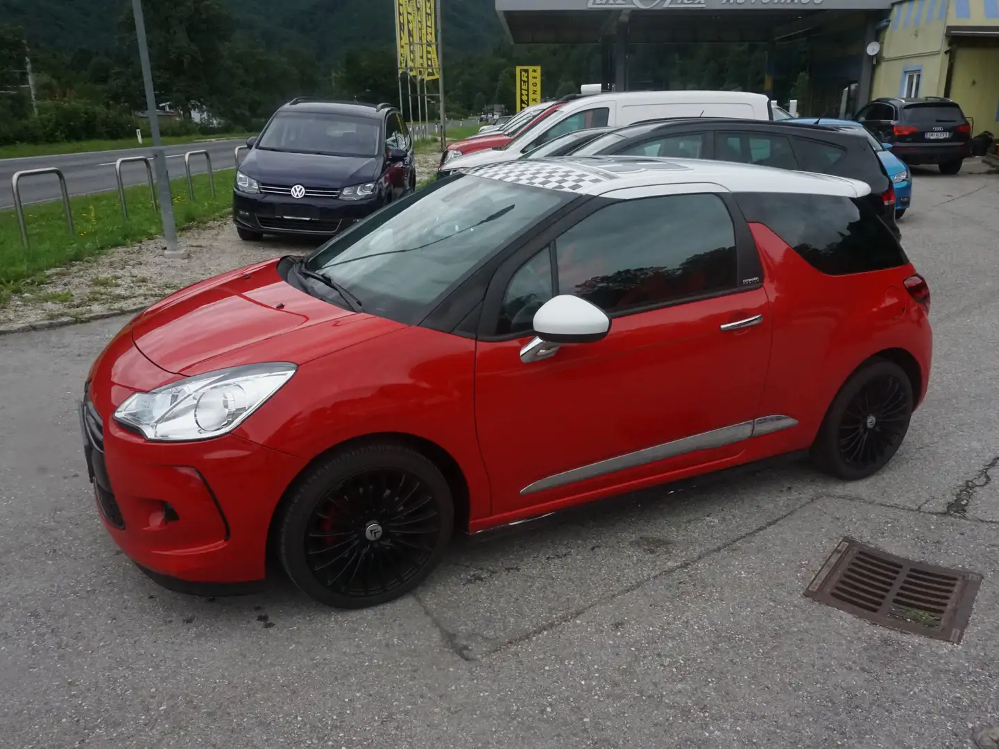 Vehicle image, number 3