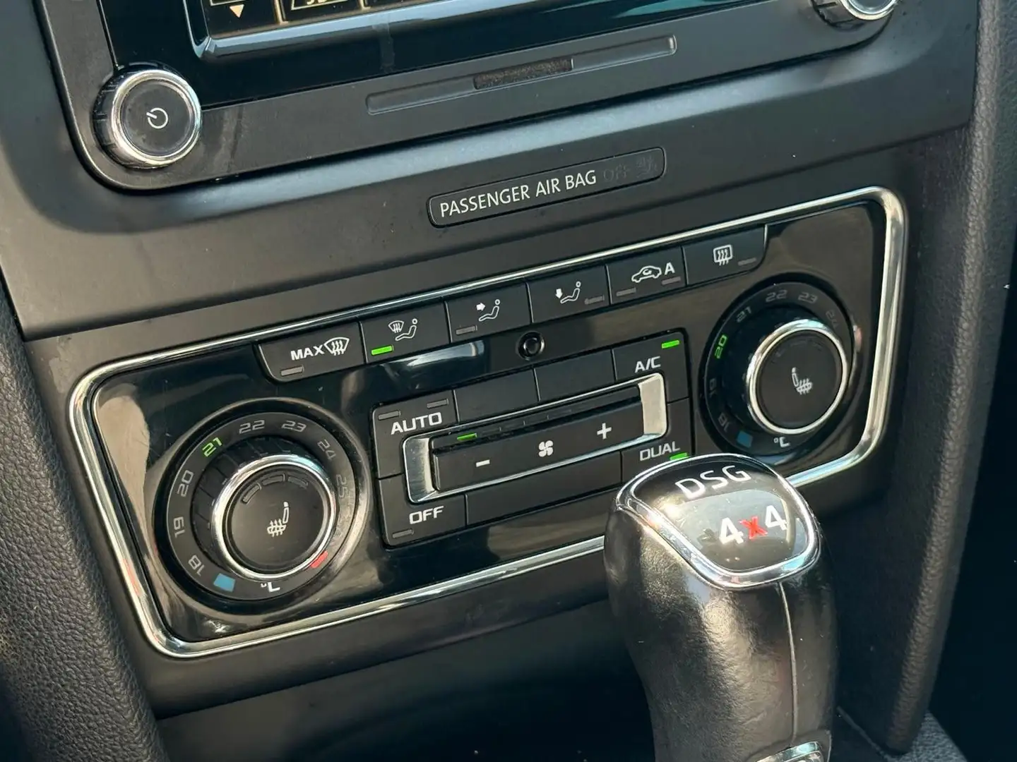 Vehicle image, number 11