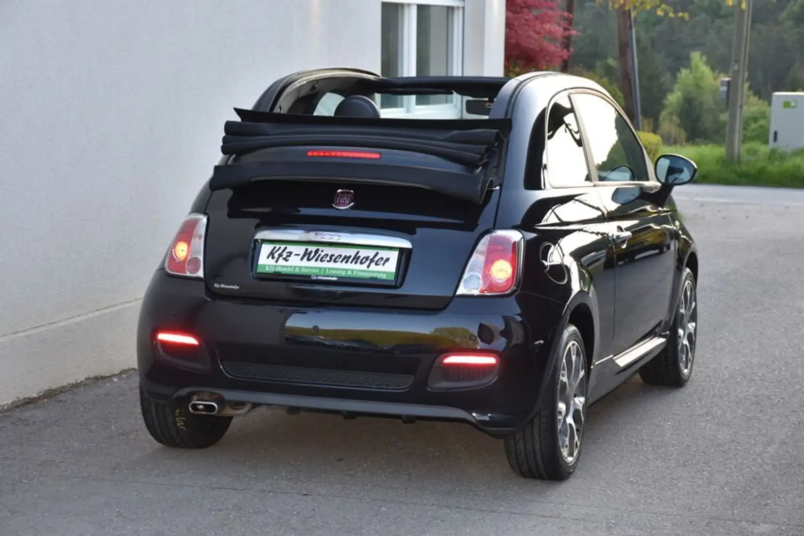 Vehicle image, number 4